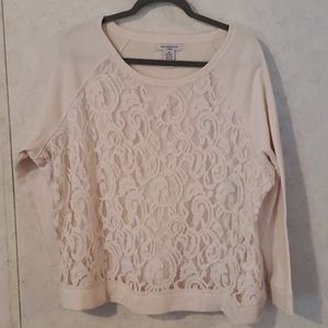 Cream colored sweatshirt